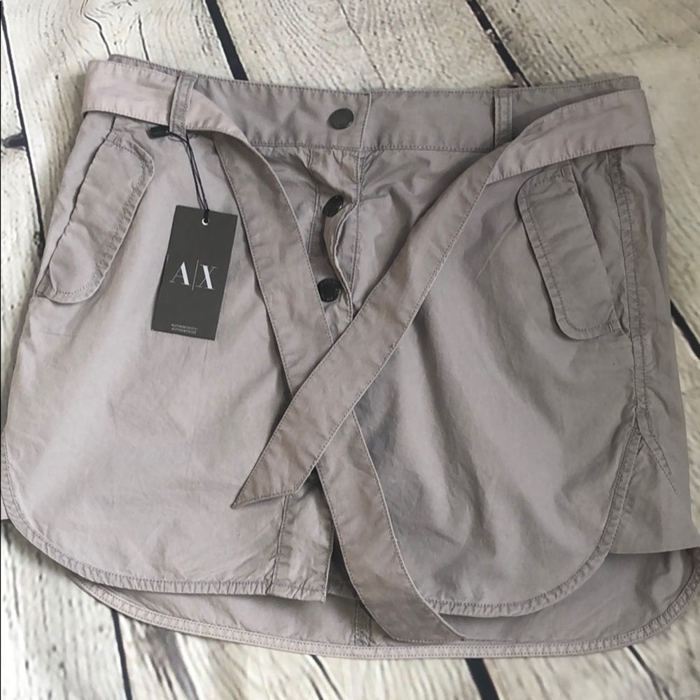 New Armani Exchange Size 4 snap button up skirt